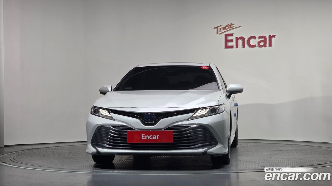 Toyota Camry 2019