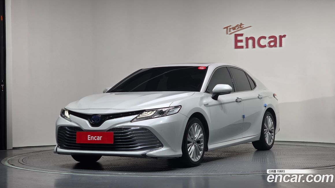 Toyota Camry 2019