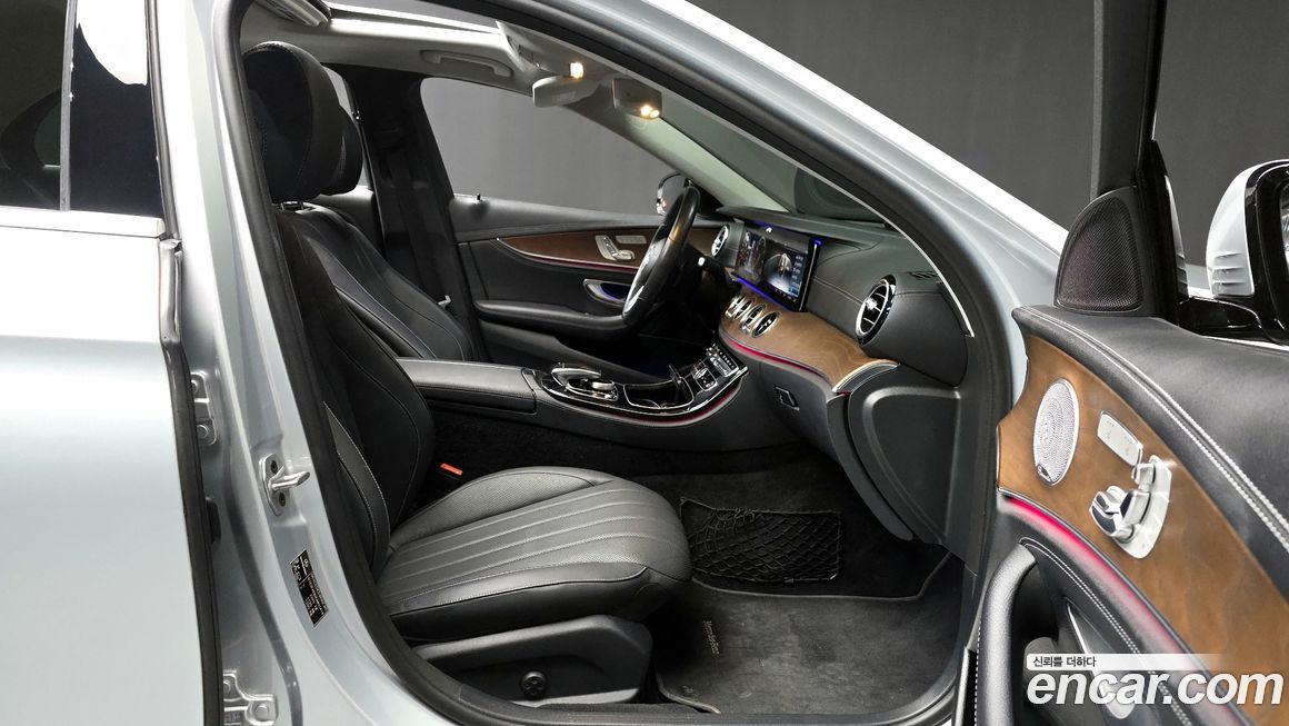 Mercedes-Benz E-Class 2020