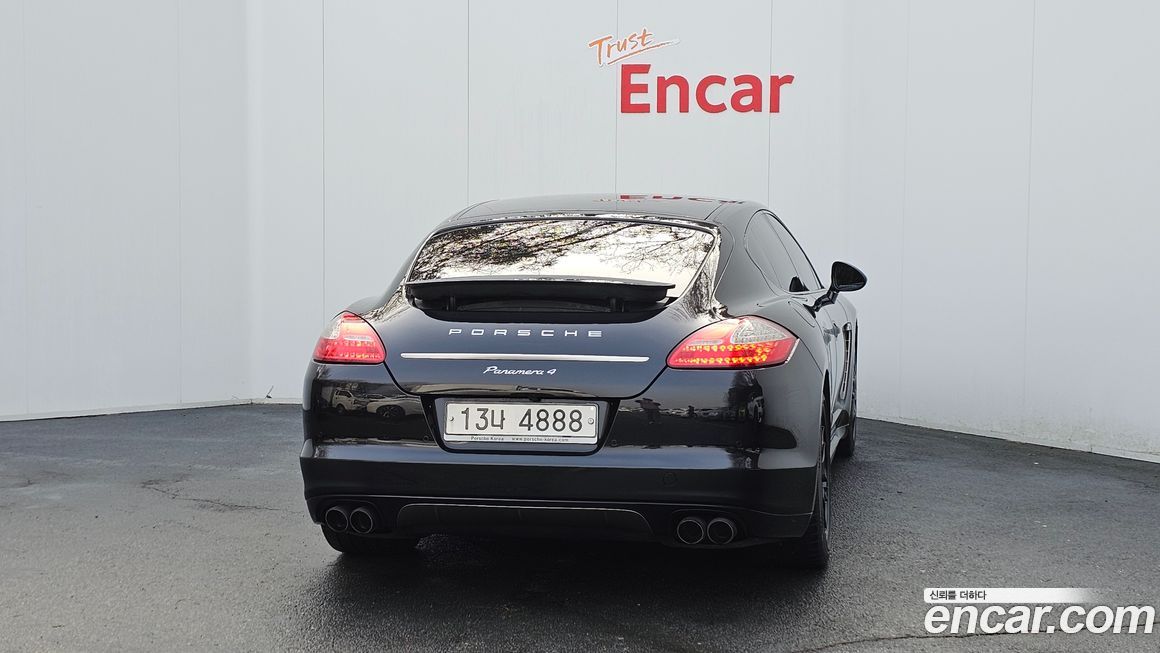 Porsche Panamera 2013