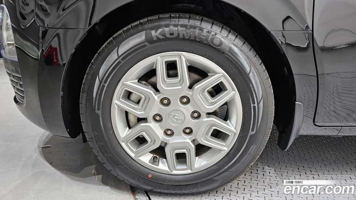 Hyundai Staria 2023