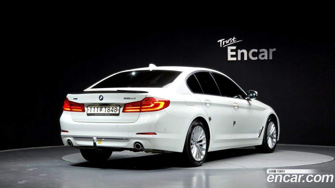 BMW 5-Series 2020
