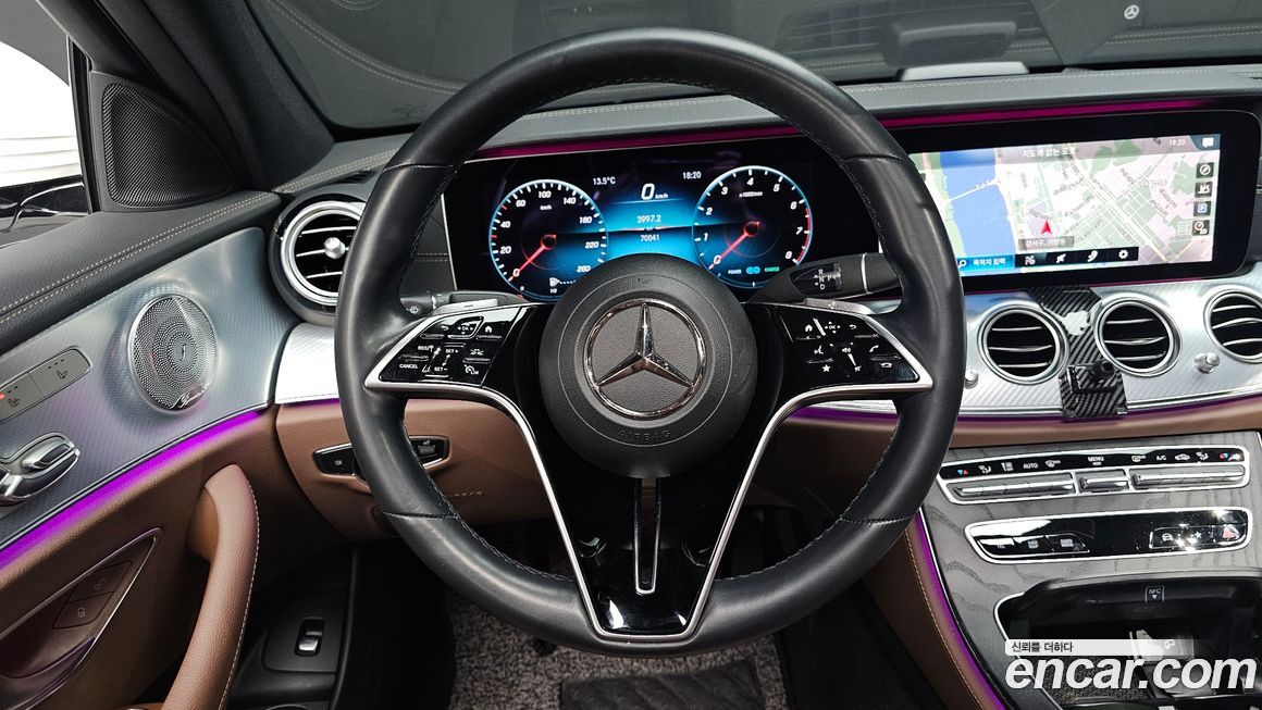 Mercedes-Benz E-Class 2021