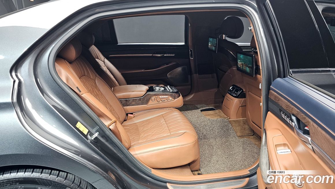 Genesis G90 2021