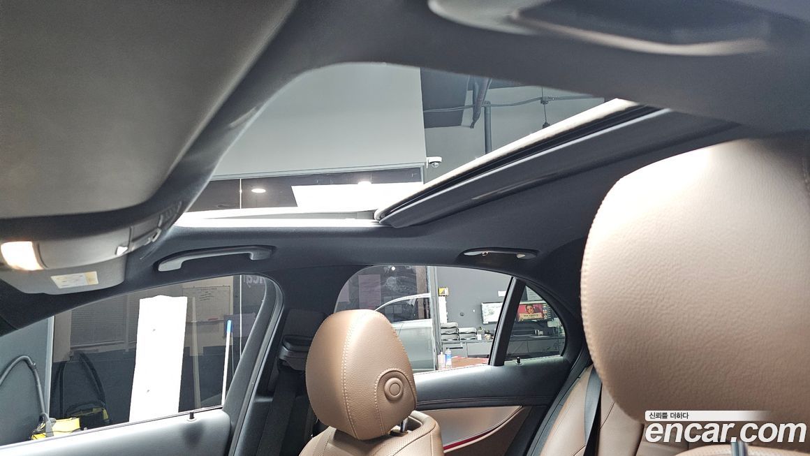 Mercedes-Benz E-Class 2021