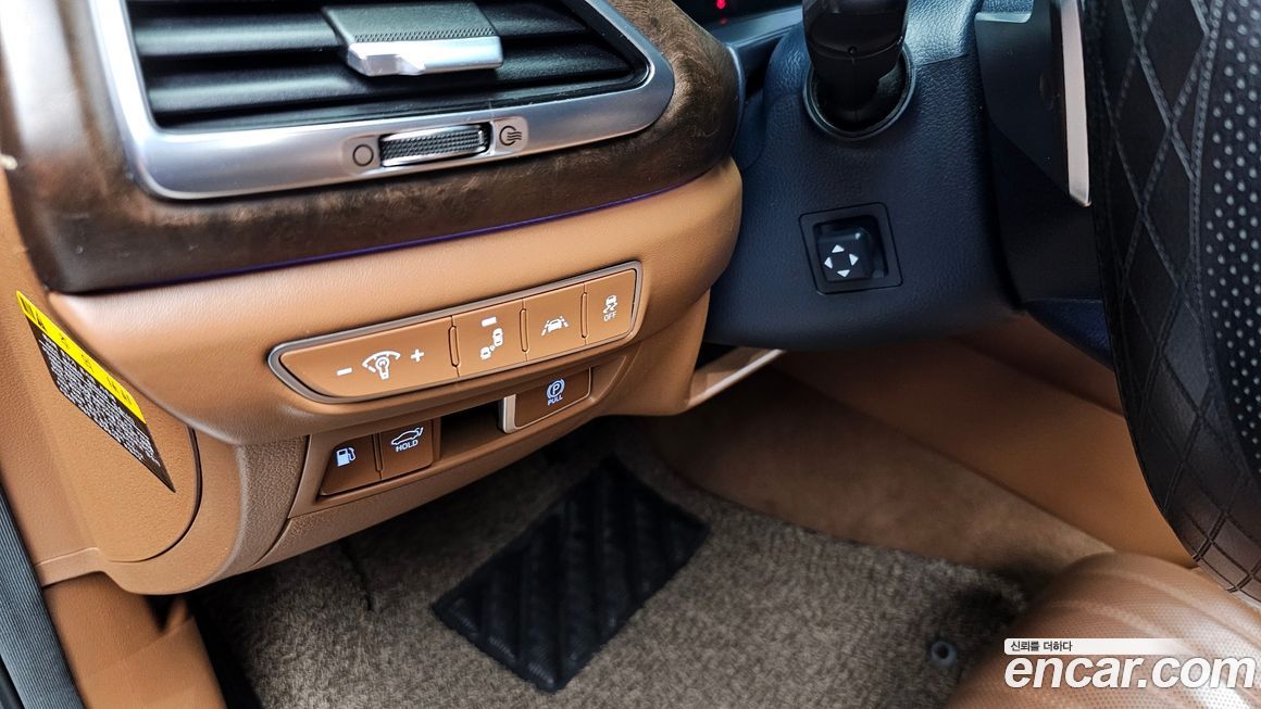 Genesis G90 2021