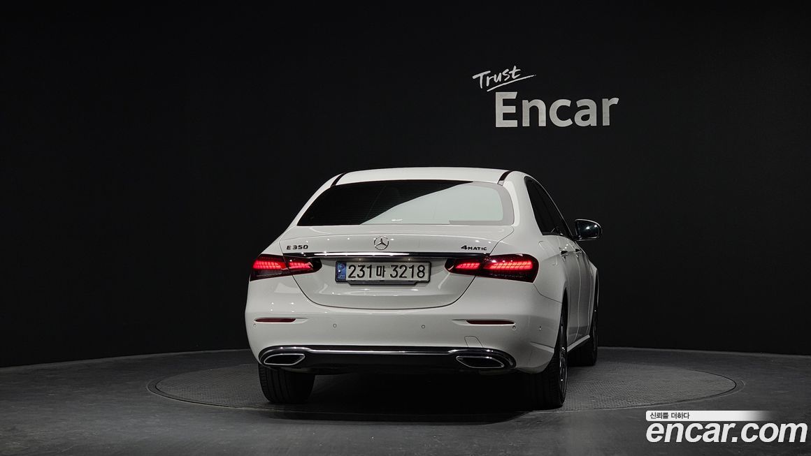 Mercedes-Benz E-Class 2021