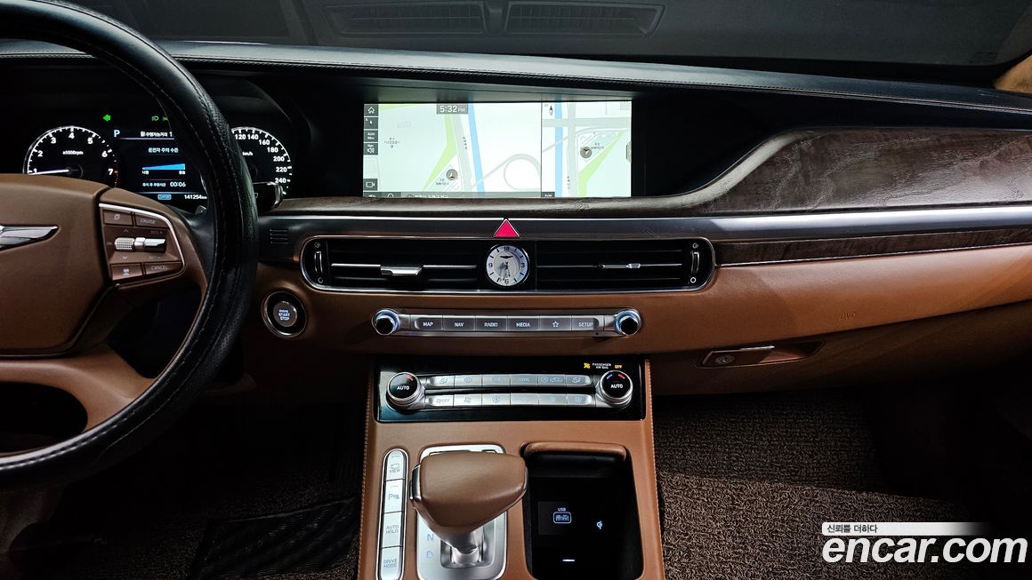Genesis G90 2021