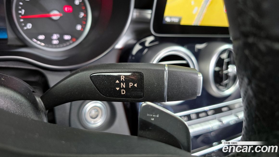 Mercedes-Benz C-Class 2019