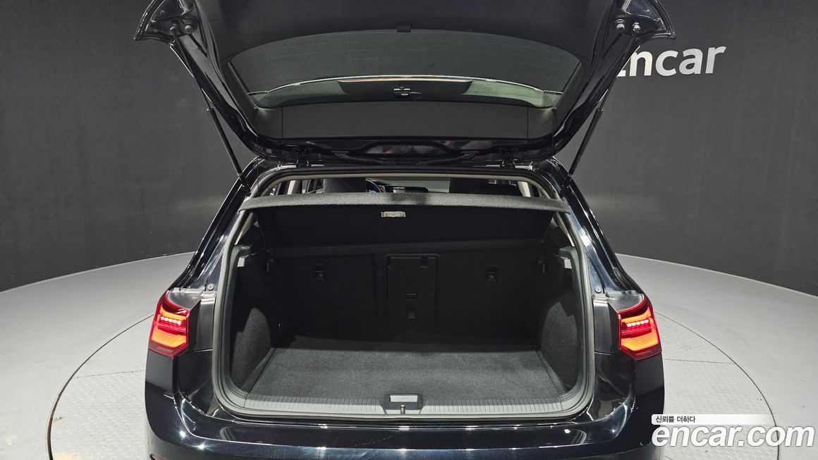 Volkswagen Golf 2023