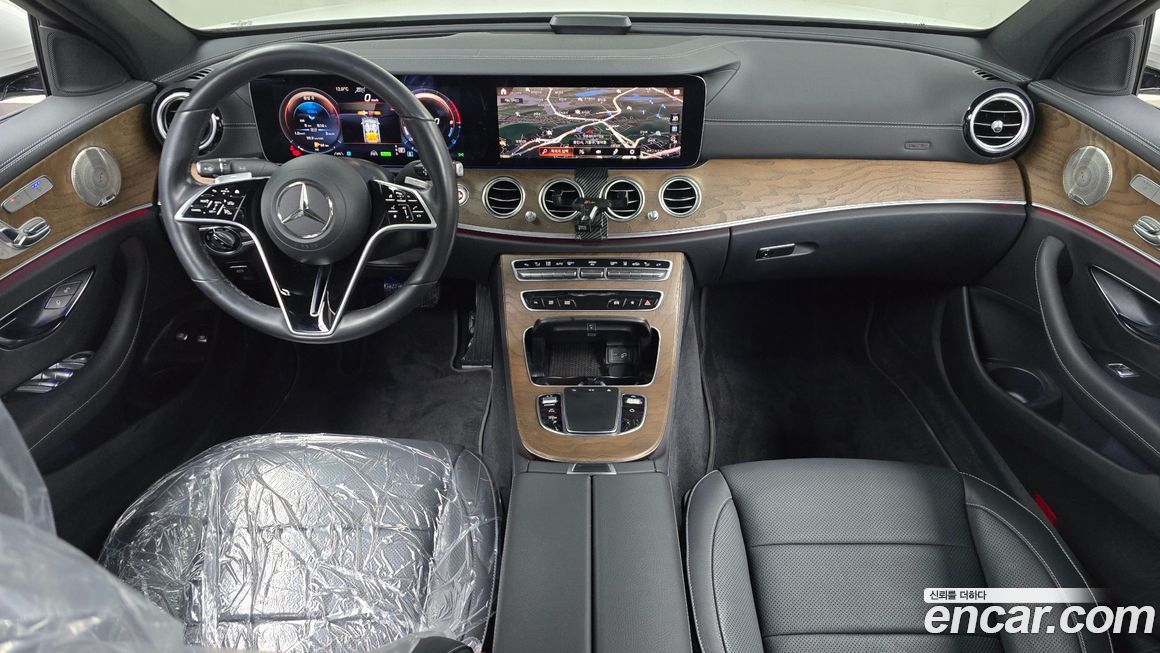 Mercedes-Benz E-Class 2021