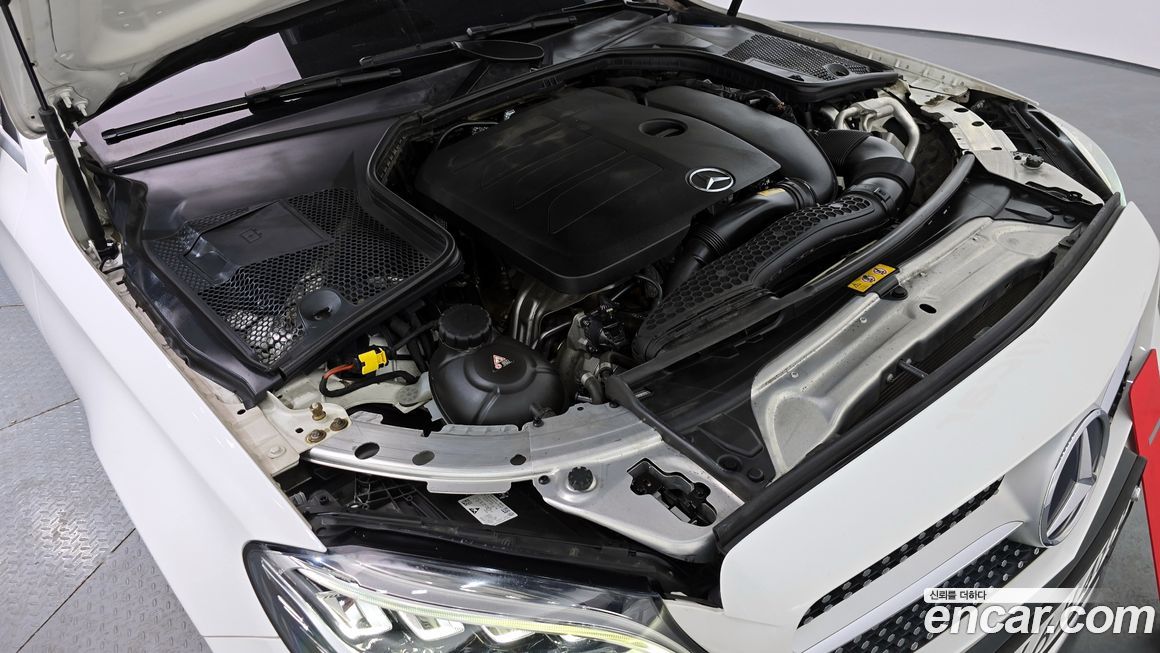 Mercedes-Benz C-Class 2019