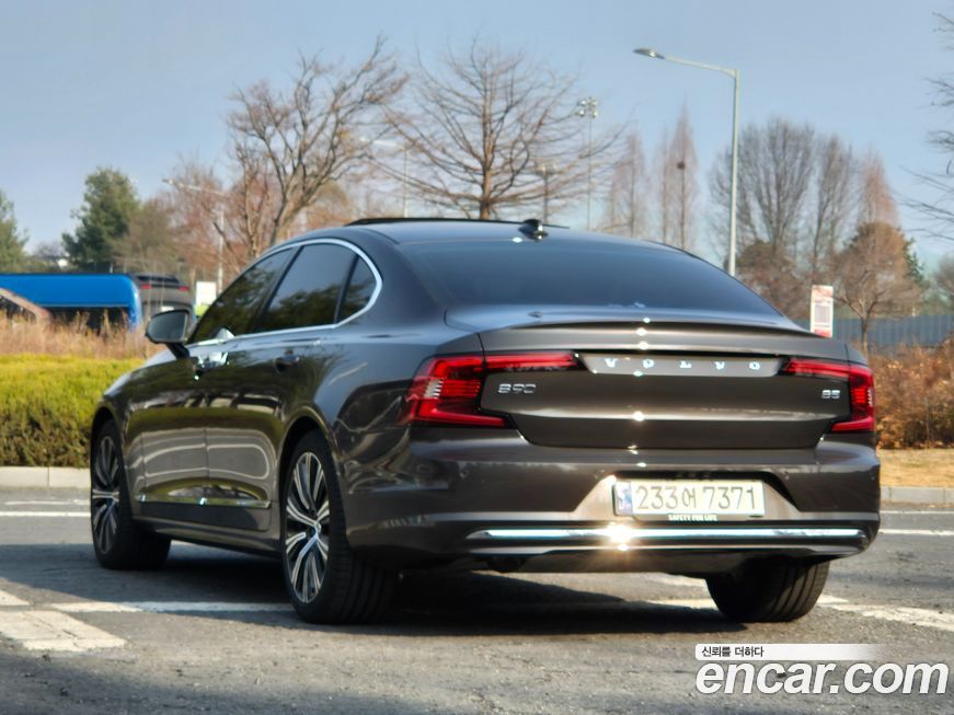 Volvo S90 2024