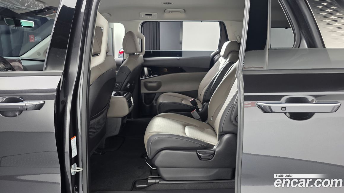 Kia Canival 2025