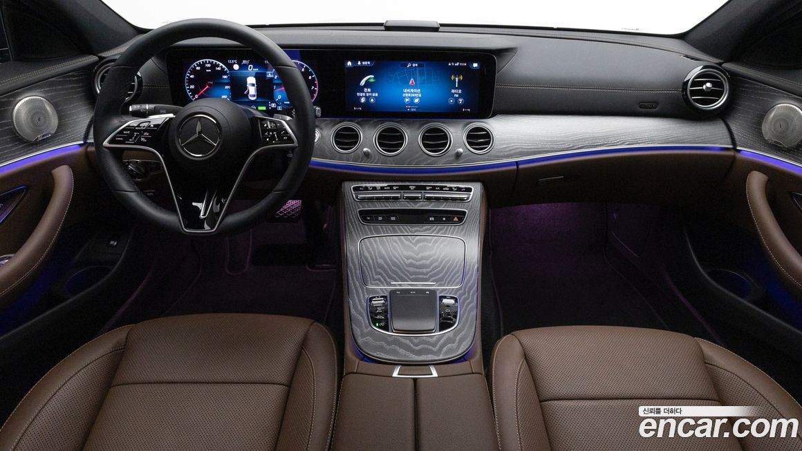 Mercedes-Benz E-Class 2022