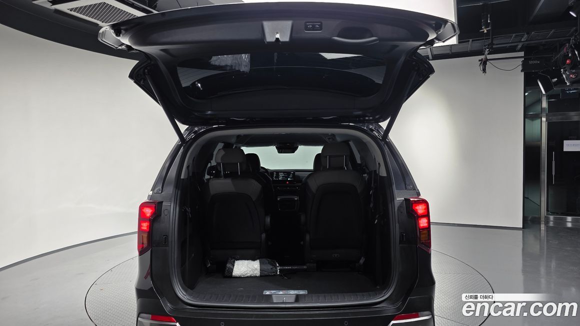 Kia Canival 2025
