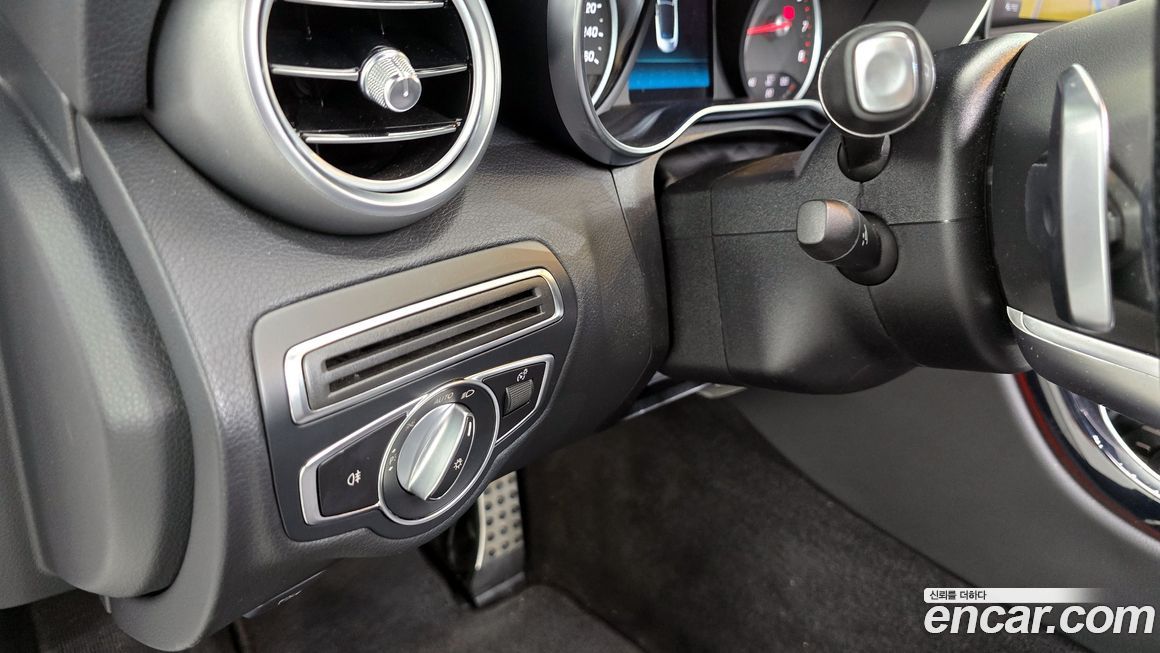 Mercedes-Benz C-Class 2019