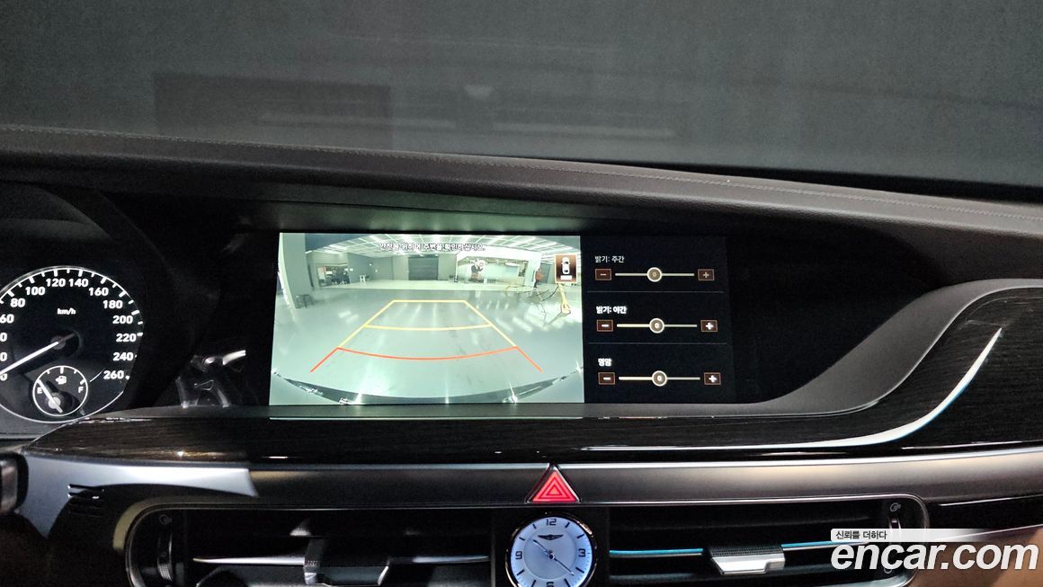 Genesis G90 2021