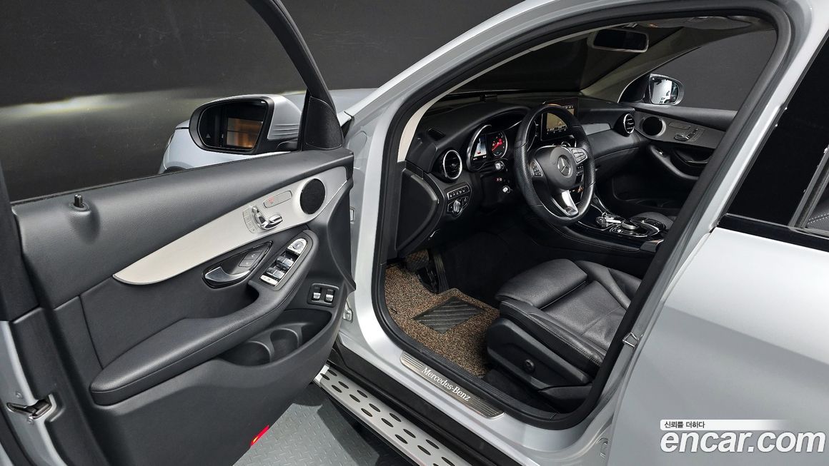 Mercedes-Benz GLC-Class 2019