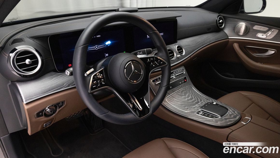 Mercedes-Benz E-Class 2022