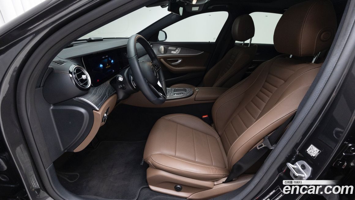 Mercedes-Benz E-Class 2022