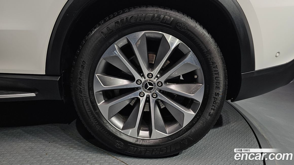 Mercedes-Benz GLE-Class 2021