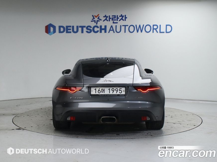 Jaguar F-TYPE 2019