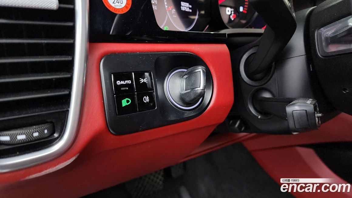 Porsche Cayenne 2020