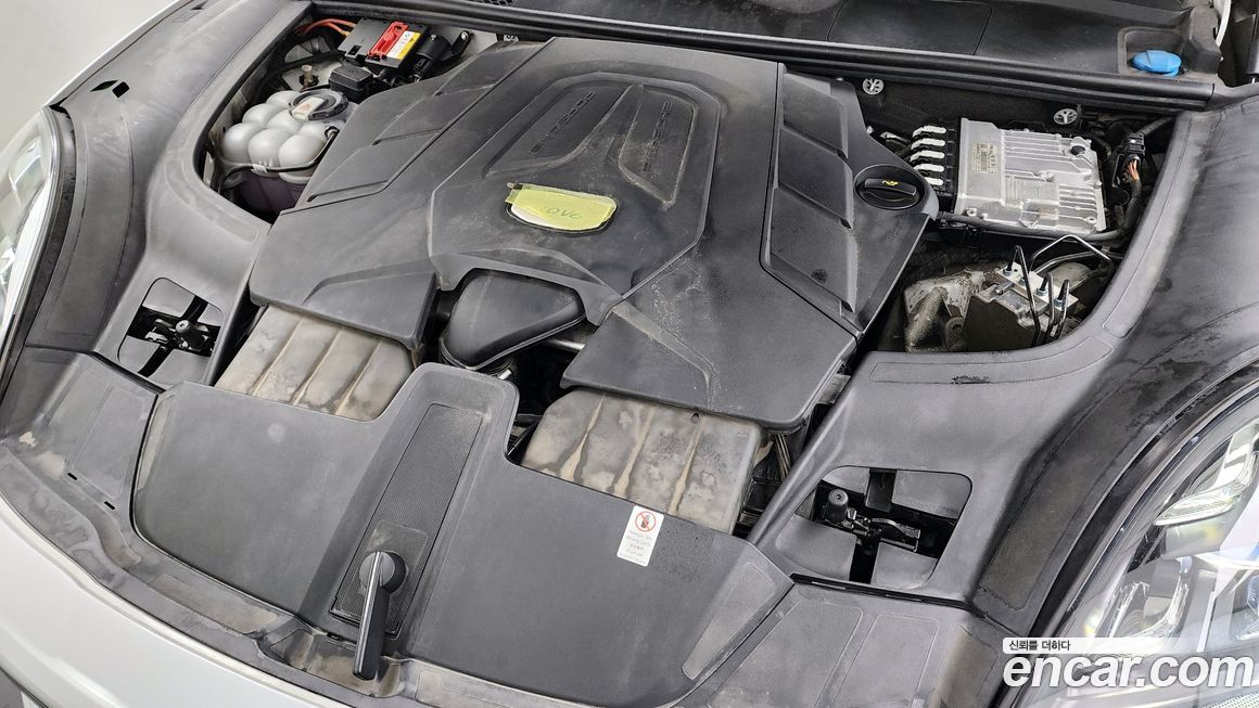 Porsche Cayenne 2020