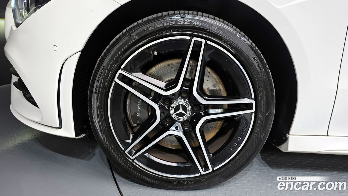 Mercedes-Benz CLA-Class 2020