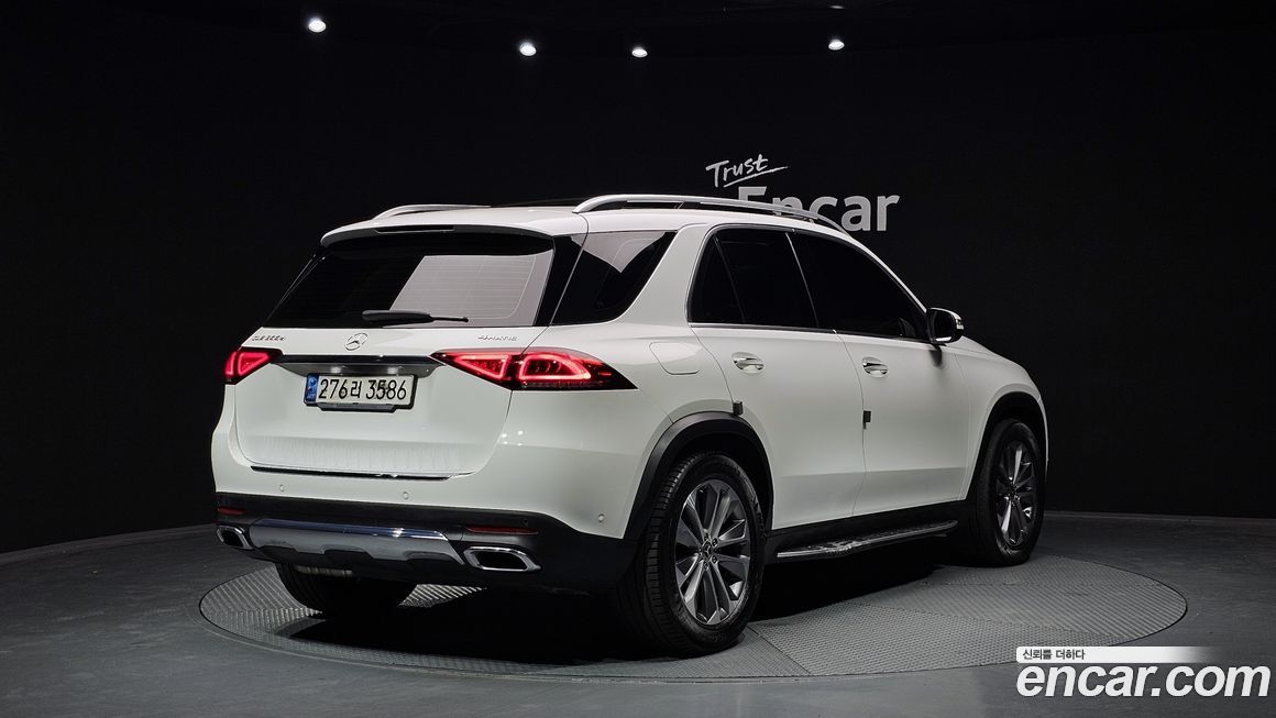 Mercedes-Benz GLE-Class 2021