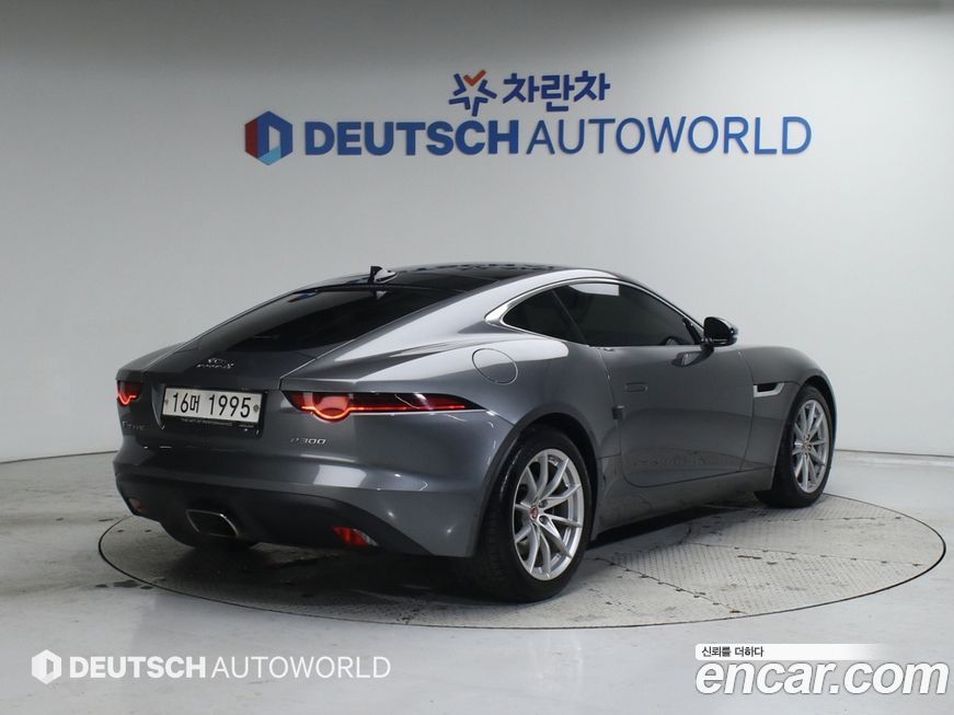 Jaguar F-TYPE 2019
