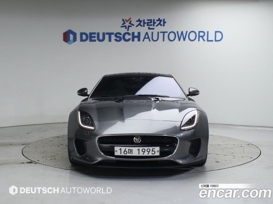 Jaguar F-TYPE 2019