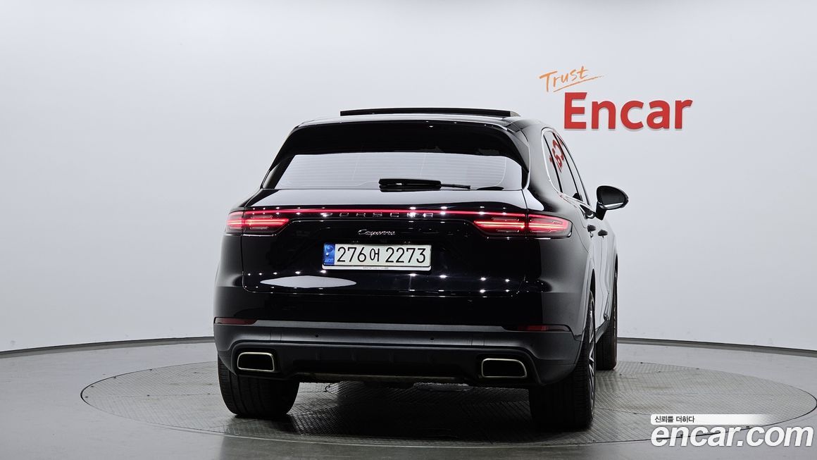 Porsche Cayenne 2021