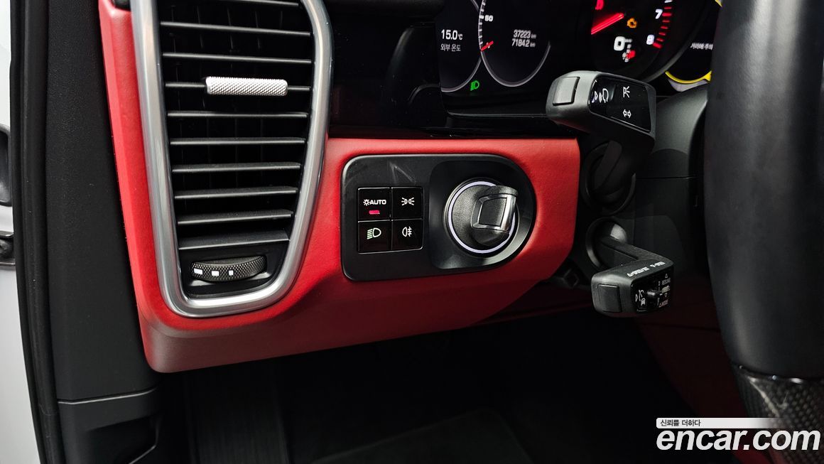 Porsche Cayenne 2020