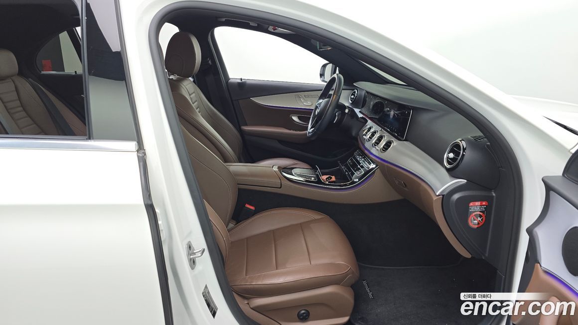 Mercedes-Benz E-Class 2021