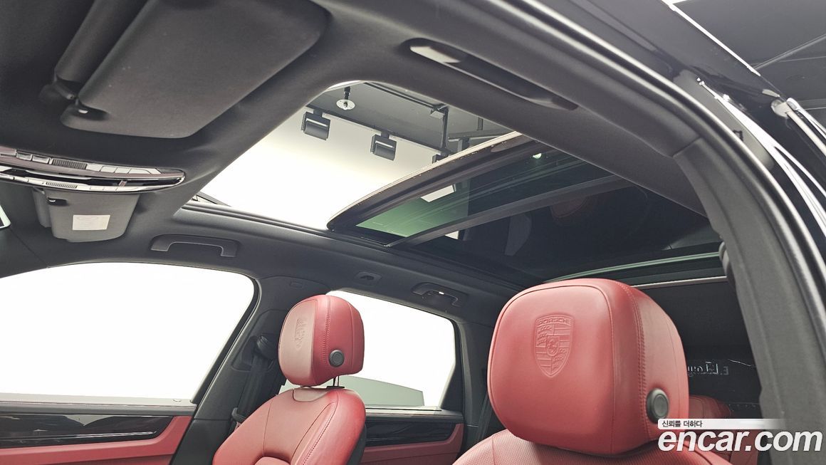 Porsche Cayenne 2021