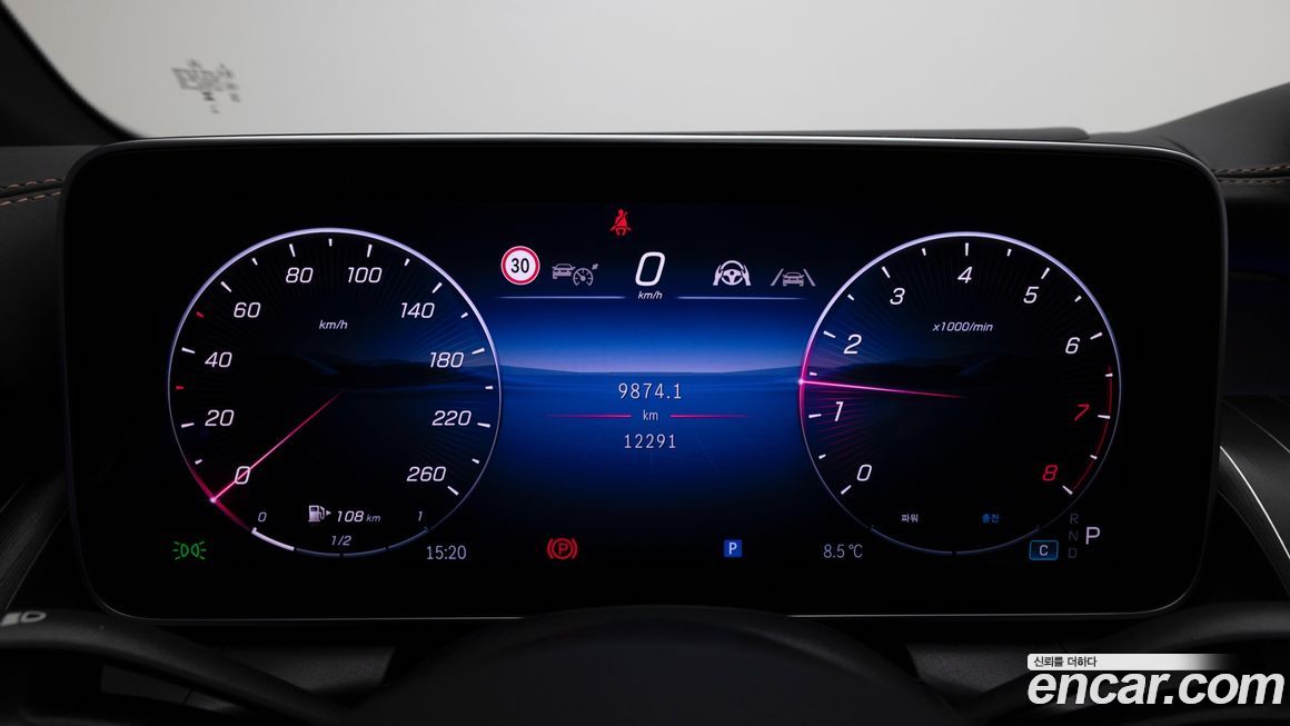 Mercedes-Benz GLC-Class 2025