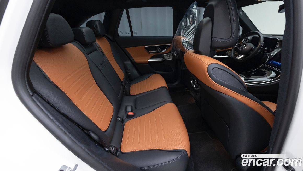 Mercedes-Benz GLC-Class 2025