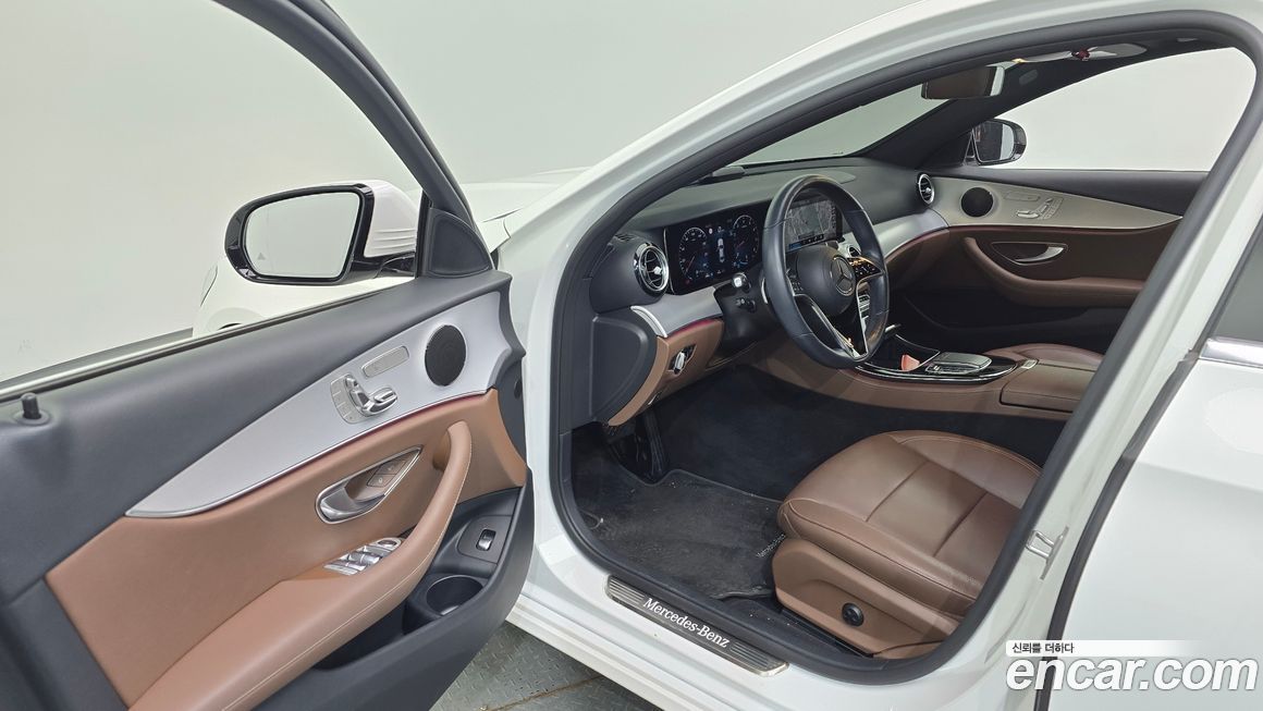 Mercedes-Benz E-Class 2021