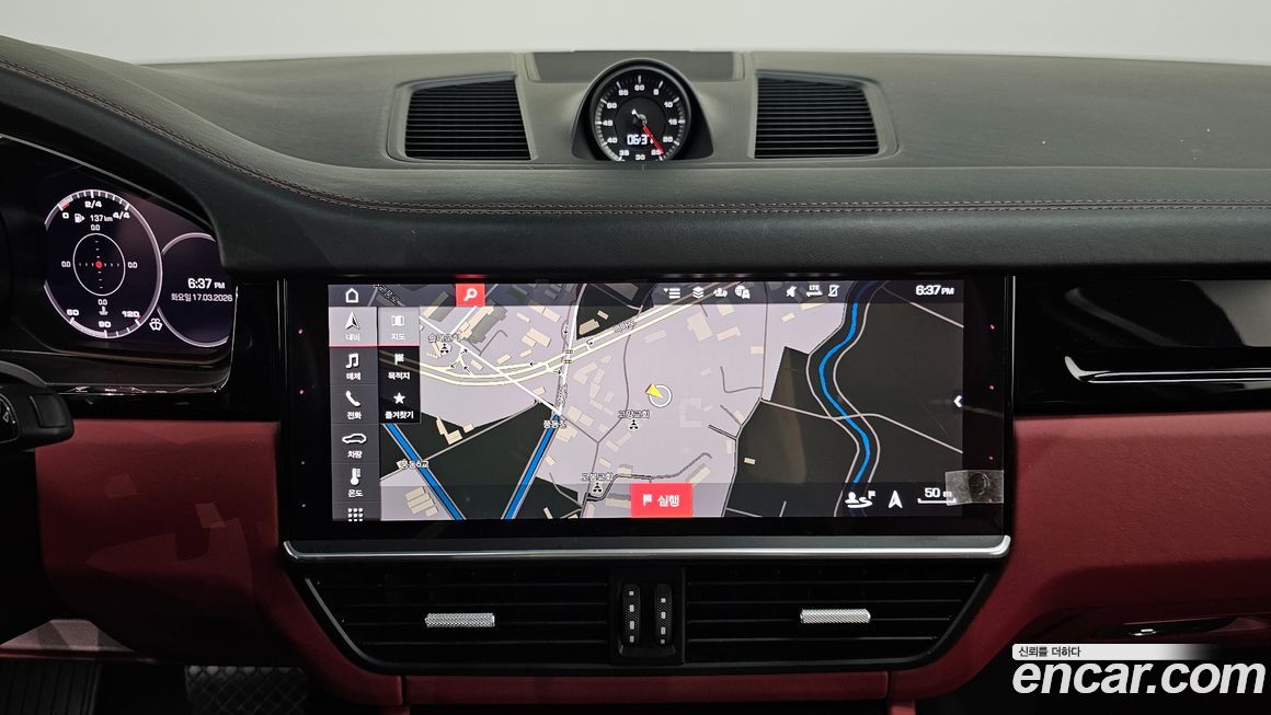 Porsche Cayenne 2021