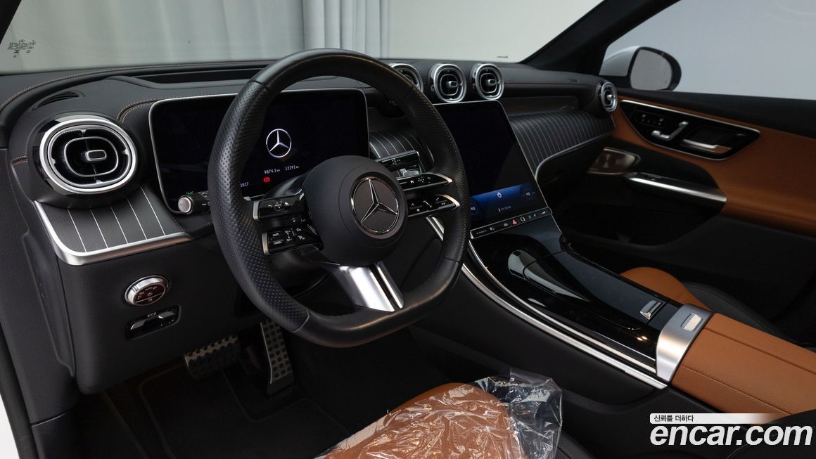 Mercedes-Benz GLC-Class 2025