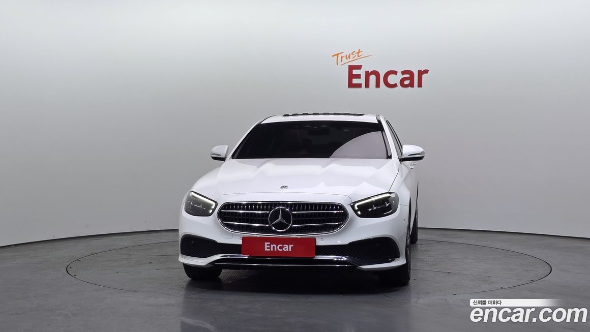 Mercedes-Benz E-Class 2021