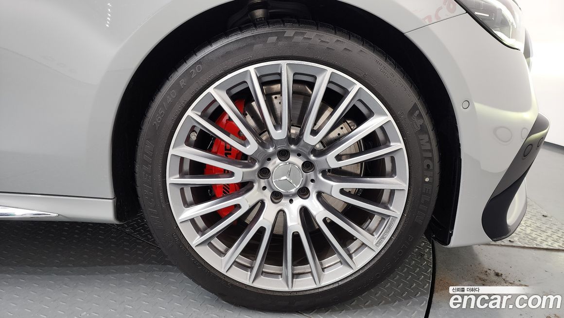 Mercedes-Benz E-Class 2025