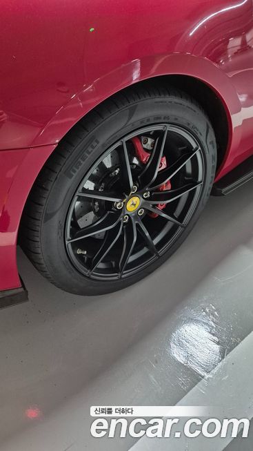 Ferrari 812 2019