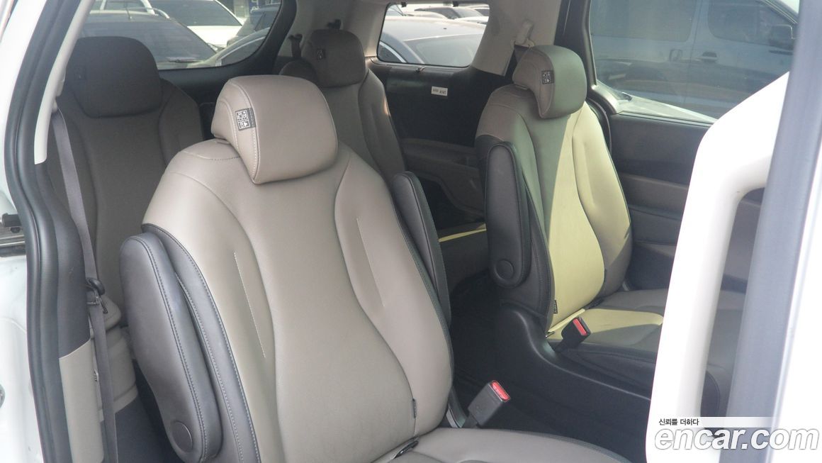 Kia Canival 2025