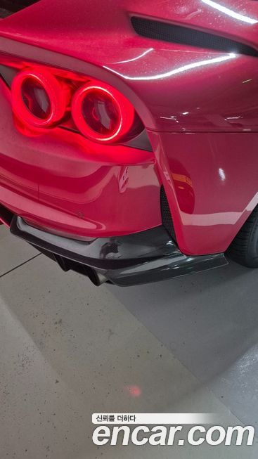 Ferrari 812 2019