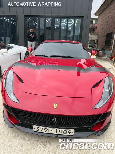 Ferrari 812 2019