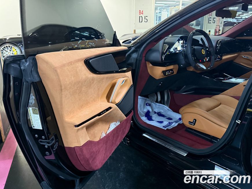 Ferrari Purosangue 2026