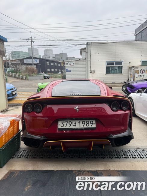 Ferrari 812 2019